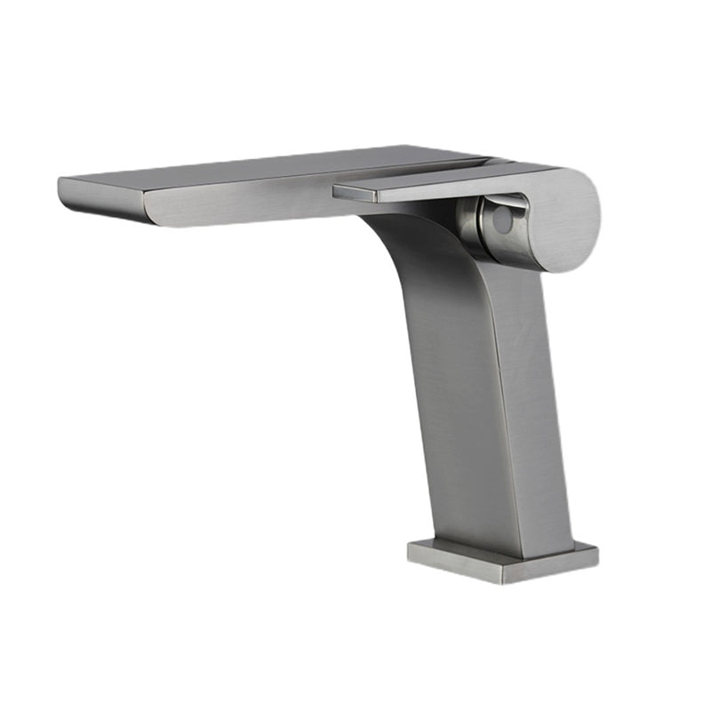 Contemporary High-Ranking Brass Body 304 Stainless Steel Mixer Water Bathroom Bssin Faucet 現代简约款不鏽鋼浴室面盤冷热龍頭 全銅精鑄工藝陶瓷閥芯 BB-5211