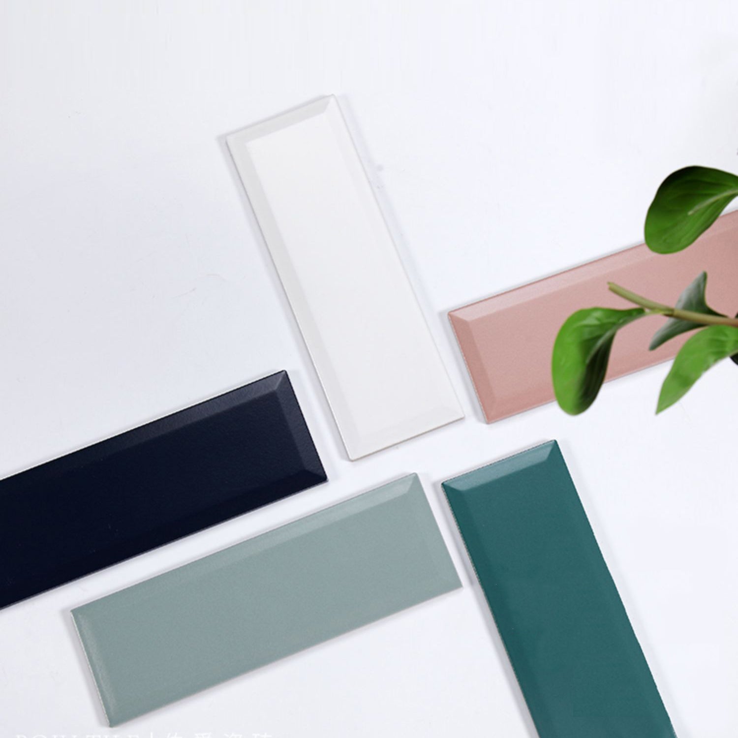 中國佛山瓷磚 China Foshan Basics 馬卡龍多彩純色啞光墻磚 MKLAMB022白色凹凸面 10×30cm