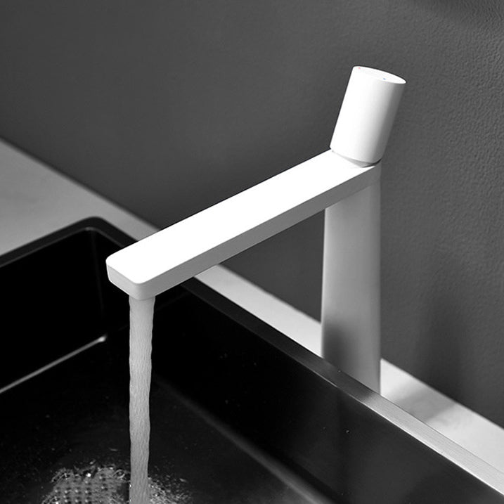 Contemporary High-Ranking Brass Body 304 Stainless Steel Mixer Water Bathroom Bssin Faucet 現代简约款不鏽鋼浴室面盤冷热龍頭 全銅精鑄工藝陶瓷閥芯BB-5118