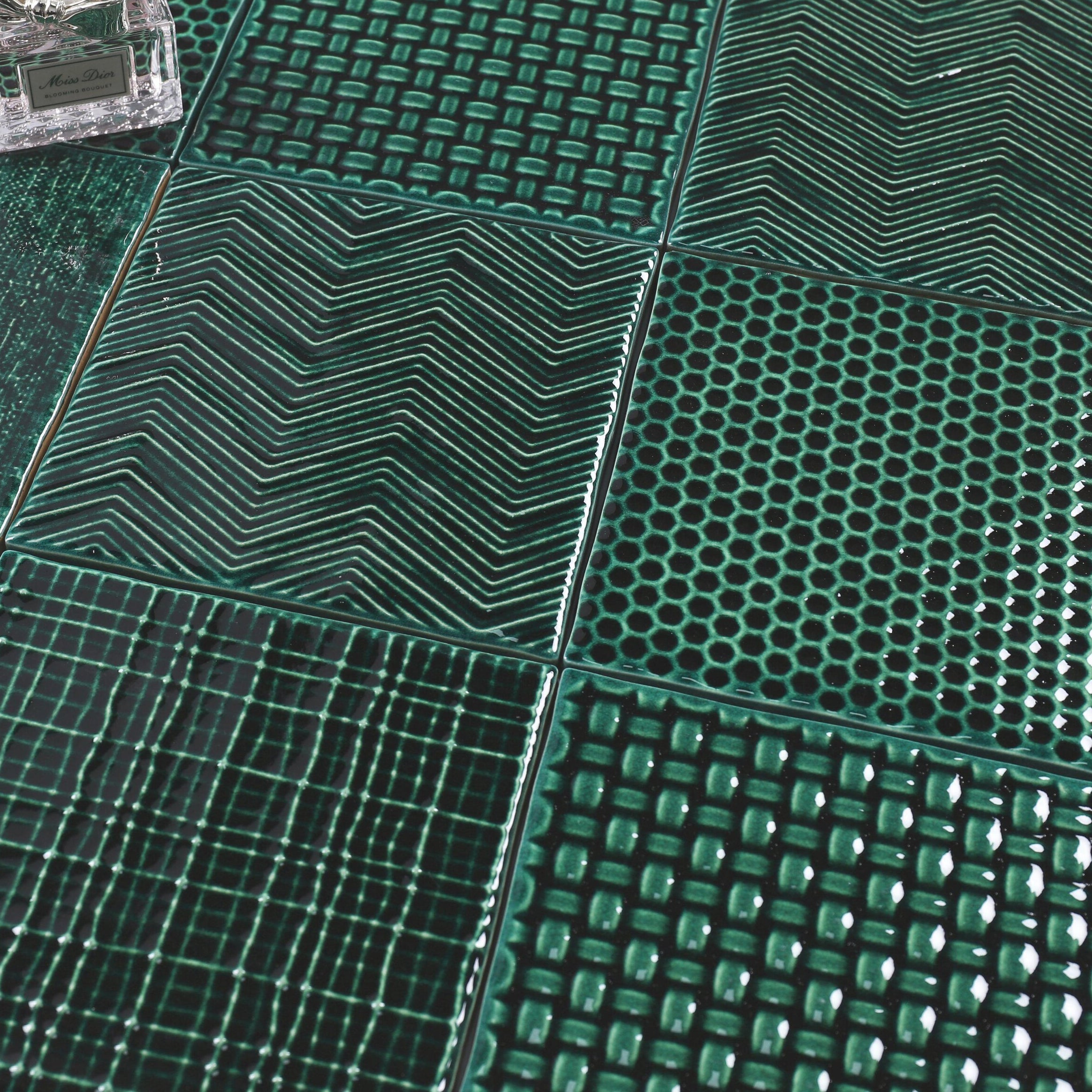 中國佛山瓷磚 China Foshan Basics 復古質感造型多彩亮光墻磚C.140-ML墨綠14×14cm