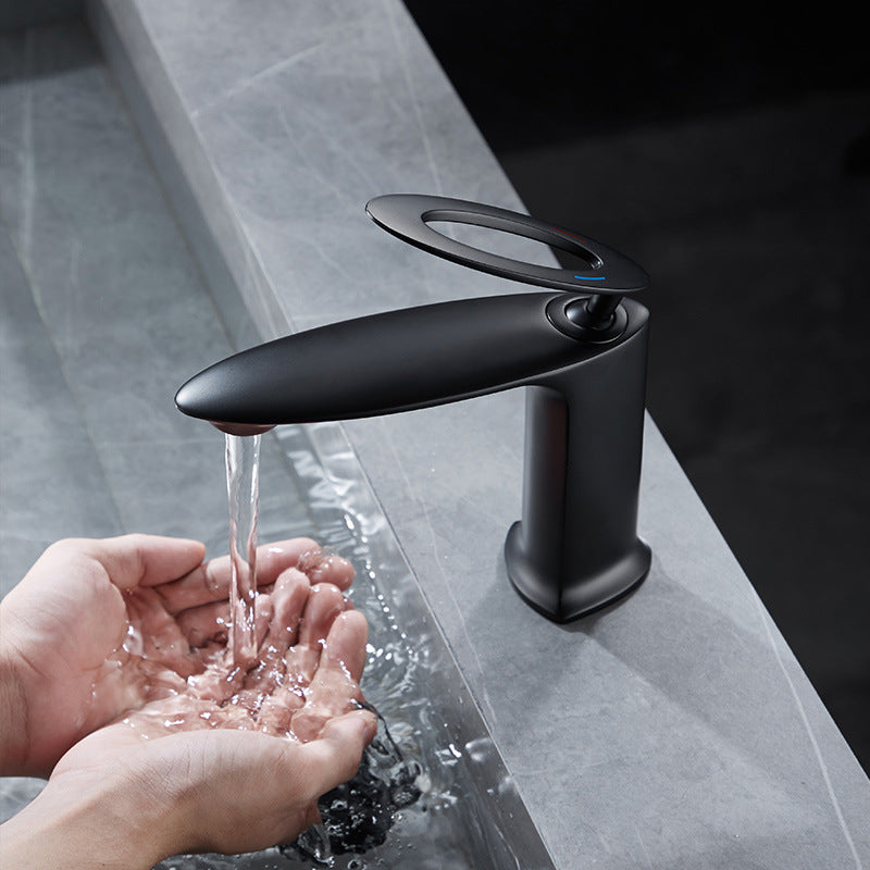 Contemporary High-Ranking Brass Body 304 Stainless Steel Mixer Water Bathroom Bssin Faucet 不鏽鋼浴室面盤冷热龍頭 全銅精鑄工藝陶瓷閥芯BB-5129