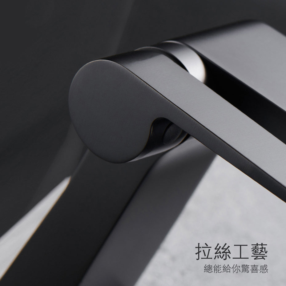 Contemporary High-Ranking Brass Body 304 Stainless Steel  Mixer Water  Bathroom Bssin Faucet 現代简约款不鏽鋼浴室面盤冷热龍頭 全銅精鑄工藝陶瓷閥芯 BB-5211